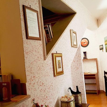 B&B La Pace Ardea Exterior photo